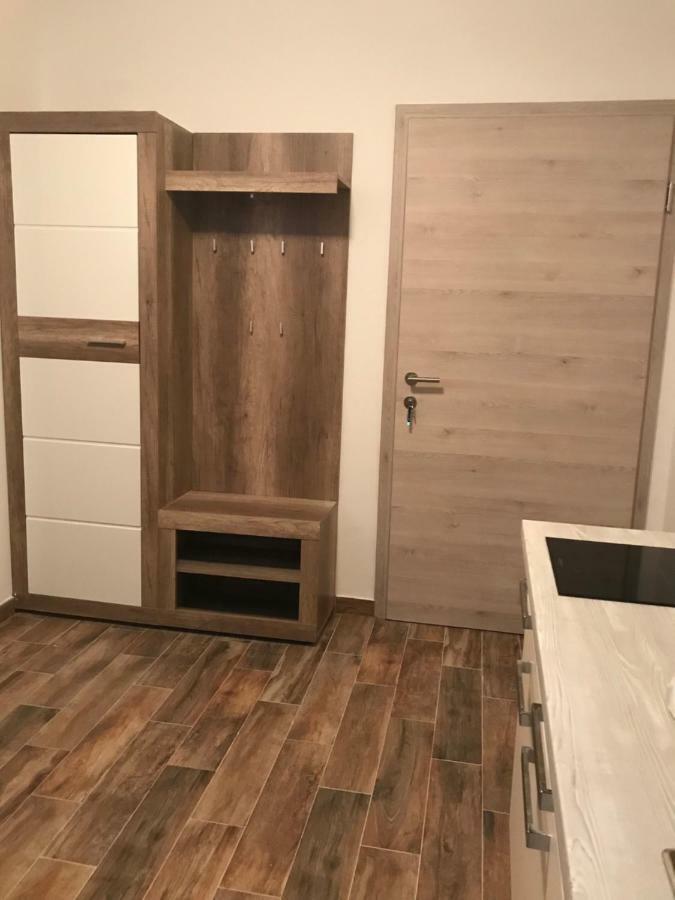 מאלינסקה Apartments Simoneta מראה חיצוני תמונה