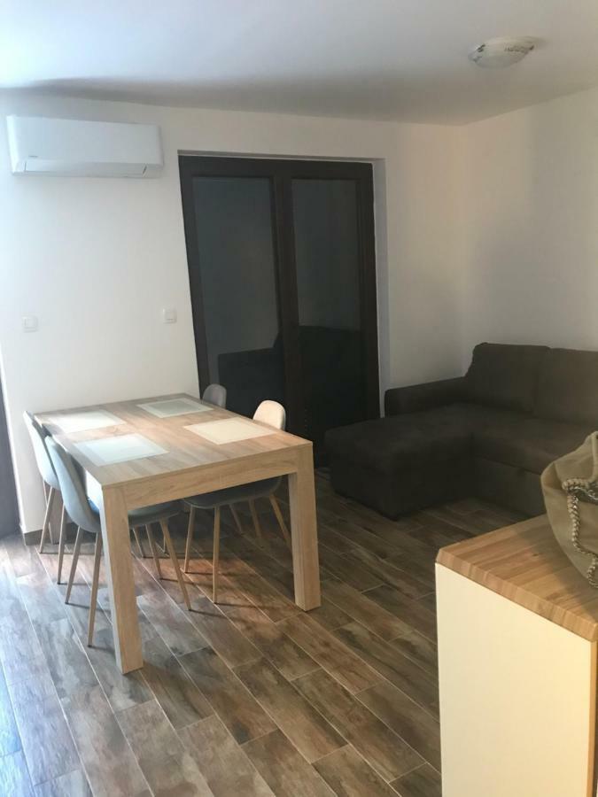 מאלינסקה Apartments Simoneta מראה חיצוני תמונה